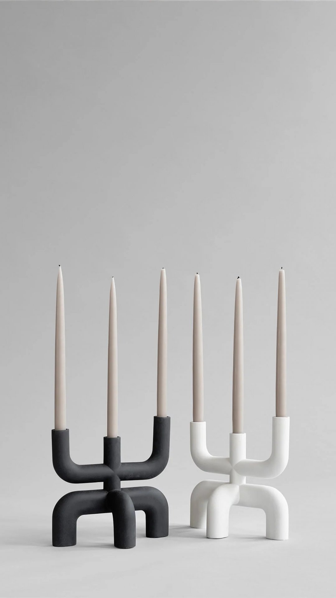 Cobra candle holder
